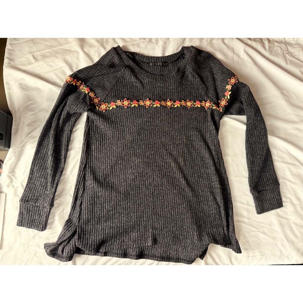 Potters Pot Womens Gray Ribbed Knit Floral Embroidered Long Sleeve Top Small
